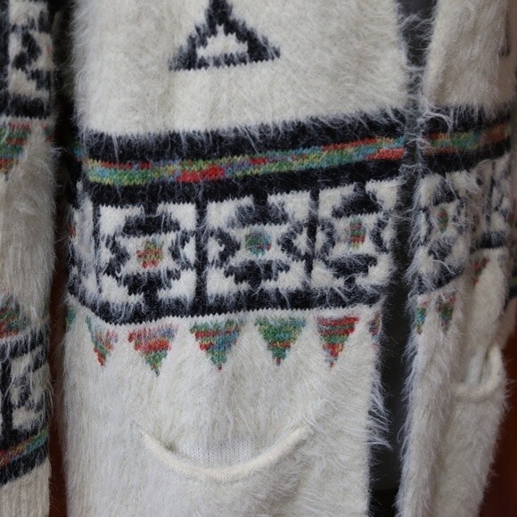 Sequin Hearts Aztec Print Fuzzy Long Line Blanket Cardigan Sweater Med - Picture 11 of 15